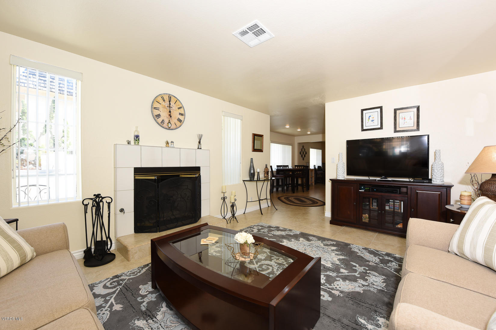 5220 West Wooley Road Oxnard, CA 93035 - Photo 8 of 36 318067_wooley_028