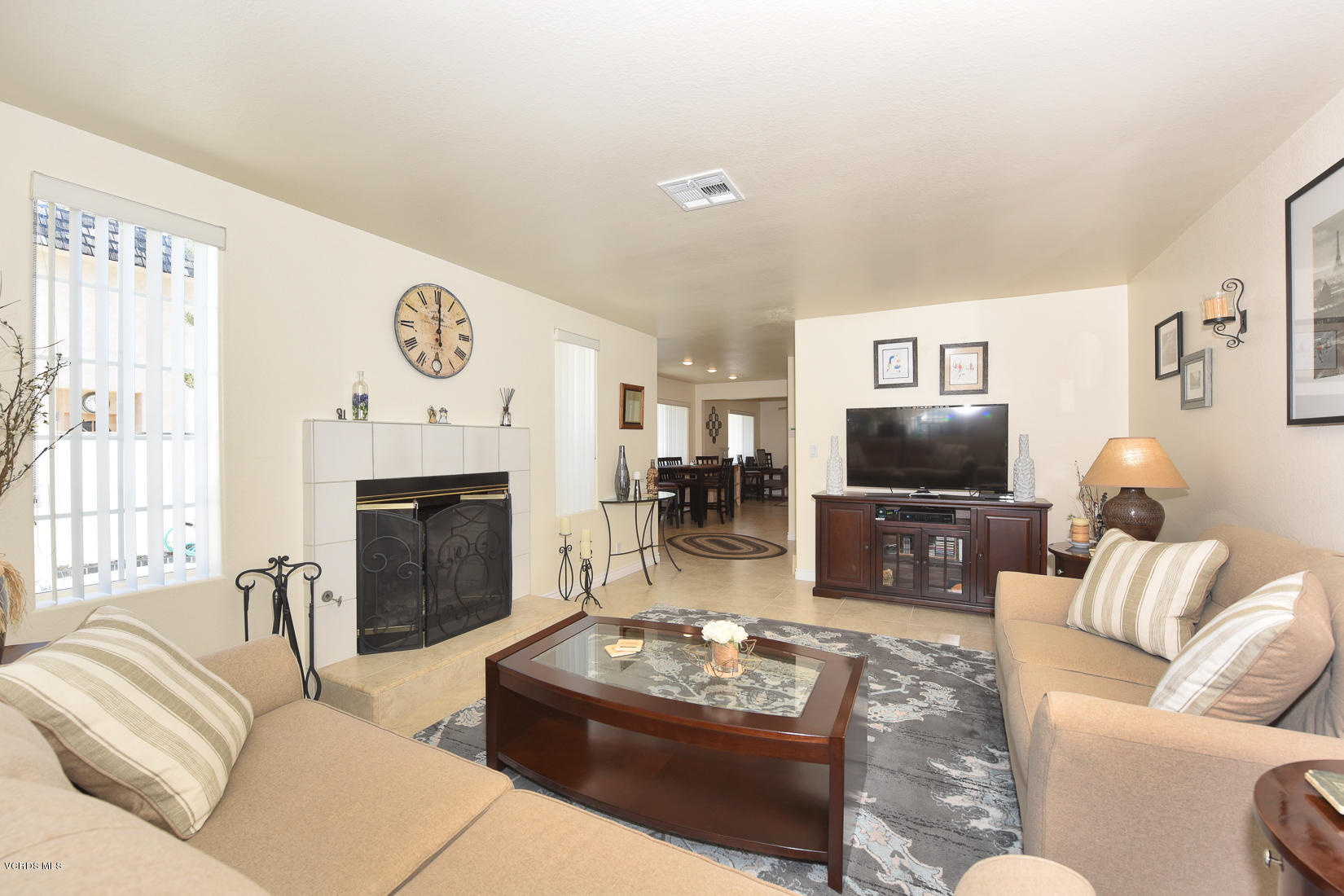 5220 West Wooley Road Oxnard, CA 93035 - Photo 9 of 36 318067_wooley_029