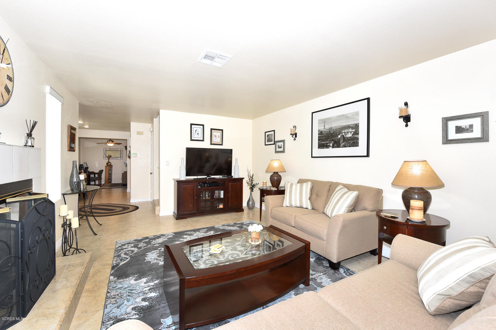 5220 West Wooley Road Oxnard, CA 93035 - Photo 10 of 36 318067_wooley_031
