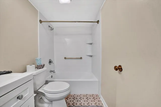 $189,900 | 5260 Cross Bow Circle, Unit 10D, Roanoke, VA 24018