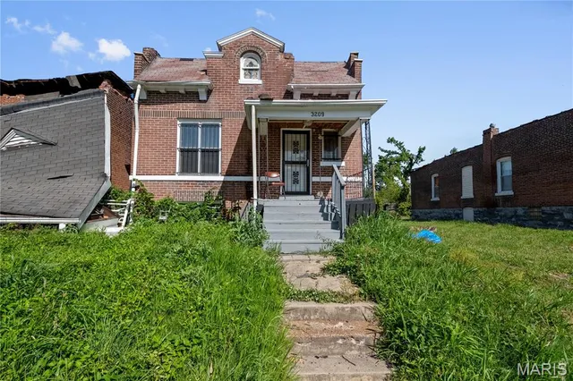 $95,000 | 3209 North Taylor Avenue, St. Louis, MO 63115