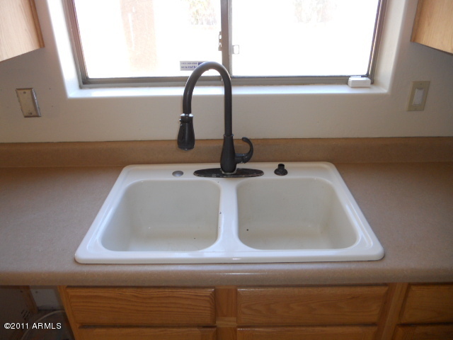 3350 East Powell Way Gilbert, AZ 85298 - Photo 23 of 25 Kitchen sink