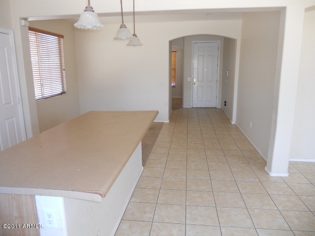 3350 East Powell Way Gilbert, AZ 85298 - Photo 4 of 25 Dining area