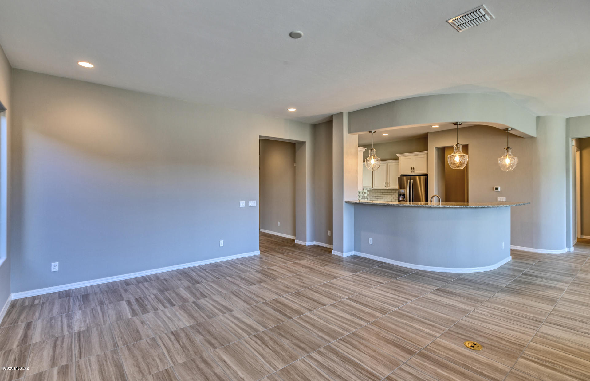 732 East Romsdalen Road Tucson, AZ 85755 - Photo 12 of 36