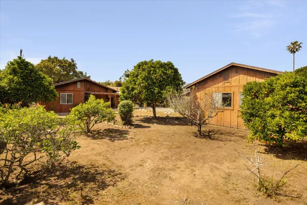 $2,195,000 | 5534 Calle Ocho, Carpinteria, CA 93013