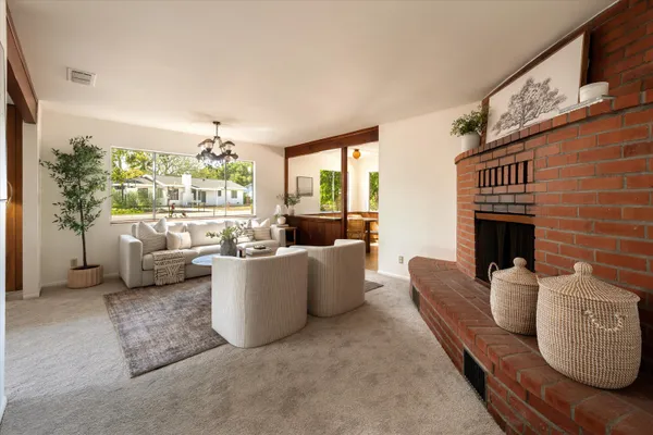 $2,195,000 | 5534 Calle Ocho, Carpinteria, CA 93013