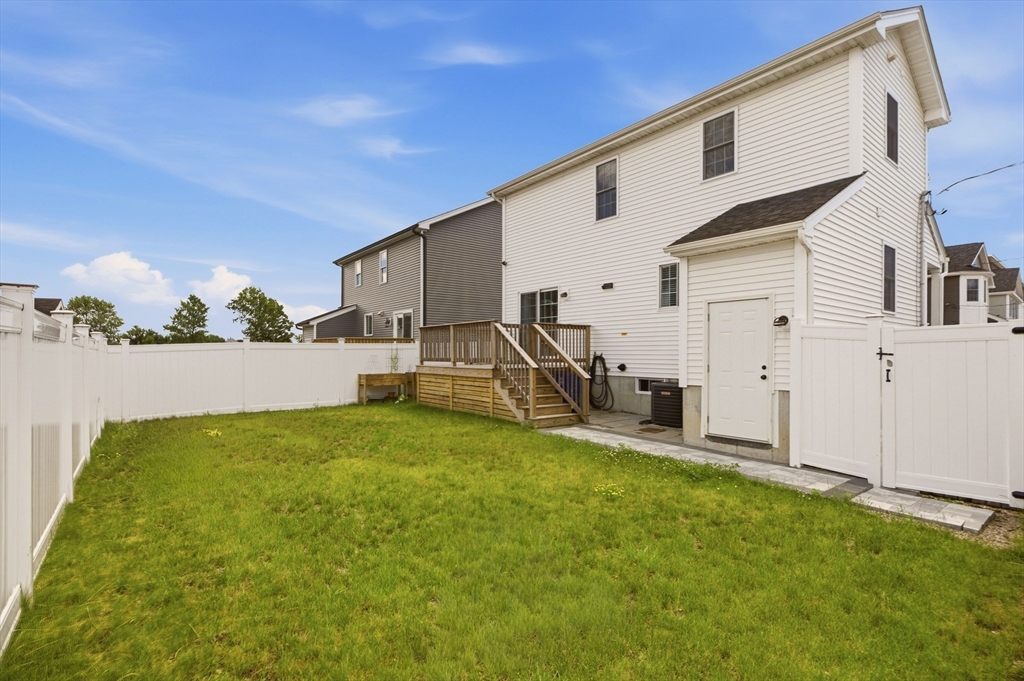 8 Princeton Circle Fall River, MA 02724 - Photo 37 of 41