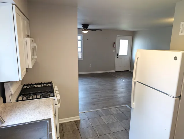 $2,350 | 950 North Brainard Street, Naperville, IL 60563