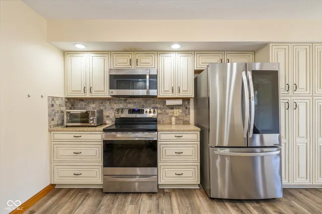 $515,000 | 1752 Thistle Court, Avon, IN 46123