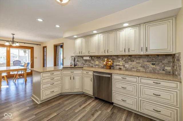 $515,000 | 1752 Thistle Court, Avon, IN 46123