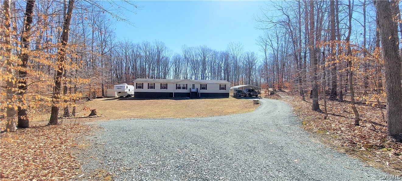 1722 Mallory Road Kents Store, VA 23084 - Photo 7 of 37 a view of outdoor space with garden