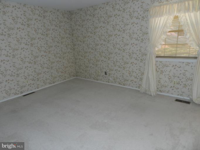 4022 Winlee Road Randallstown, MD 21133 - Photo 14 of 17 Bedroom (Master)