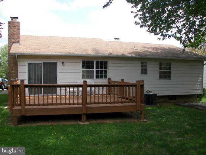 4022 Winlee Road Randallstown, MD 21133 - Photo 5 of 17 Exterior (Rear)