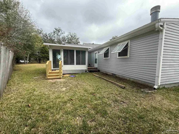 $2,550 | 3801 North 12th Avenue, Pensacola, FL 32503