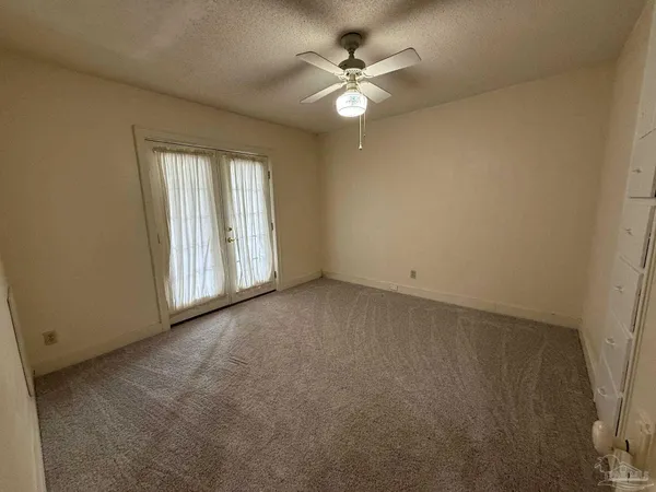 $2,550 | 3801 North 12th Avenue, Pensacola, FL 32503