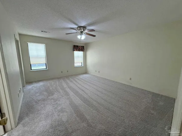 $2,550 | 3801 North 12th Avenue, Pensacola, FL 32503