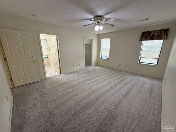 $2,550 | 3801 North 12th Avenue, Pensacola, FL 32503