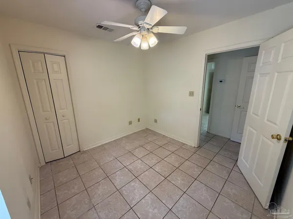 $2,550 | 3801 North 12th Avenue, Pensacola, FL 32503