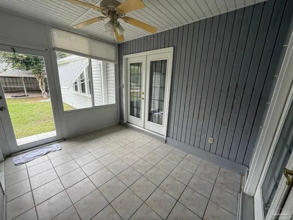 $2,550 | 3801 North 12th Avenue, Pensacola, FL 32503