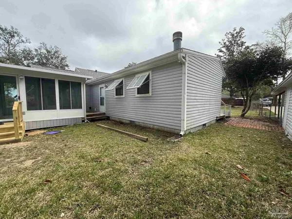 $2,550 | 3801 North 12th Avenue, Pensacola, FL 32503