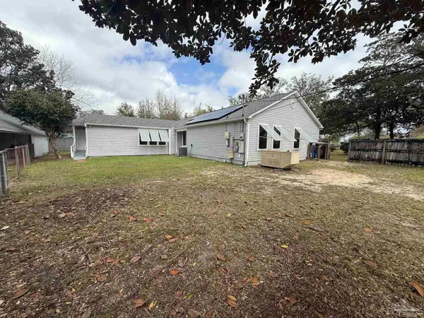 $2,550 | 3801 North 12th Avenue, Pensacola, FL 32503