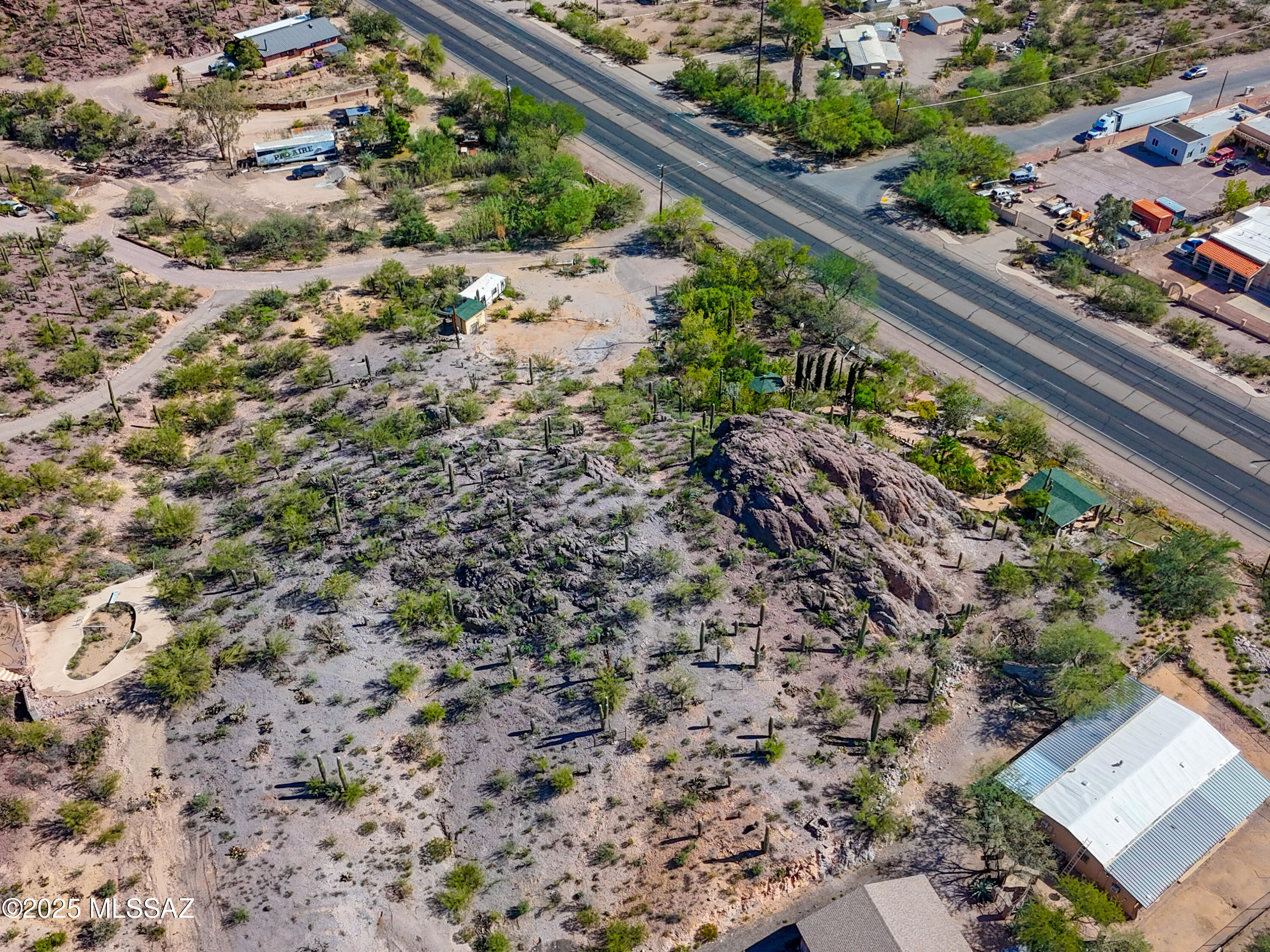 3930 West Valencia Road Tucson, AZ 85746 - Photo 17 of 20 DJI_20251029131445_0313_D