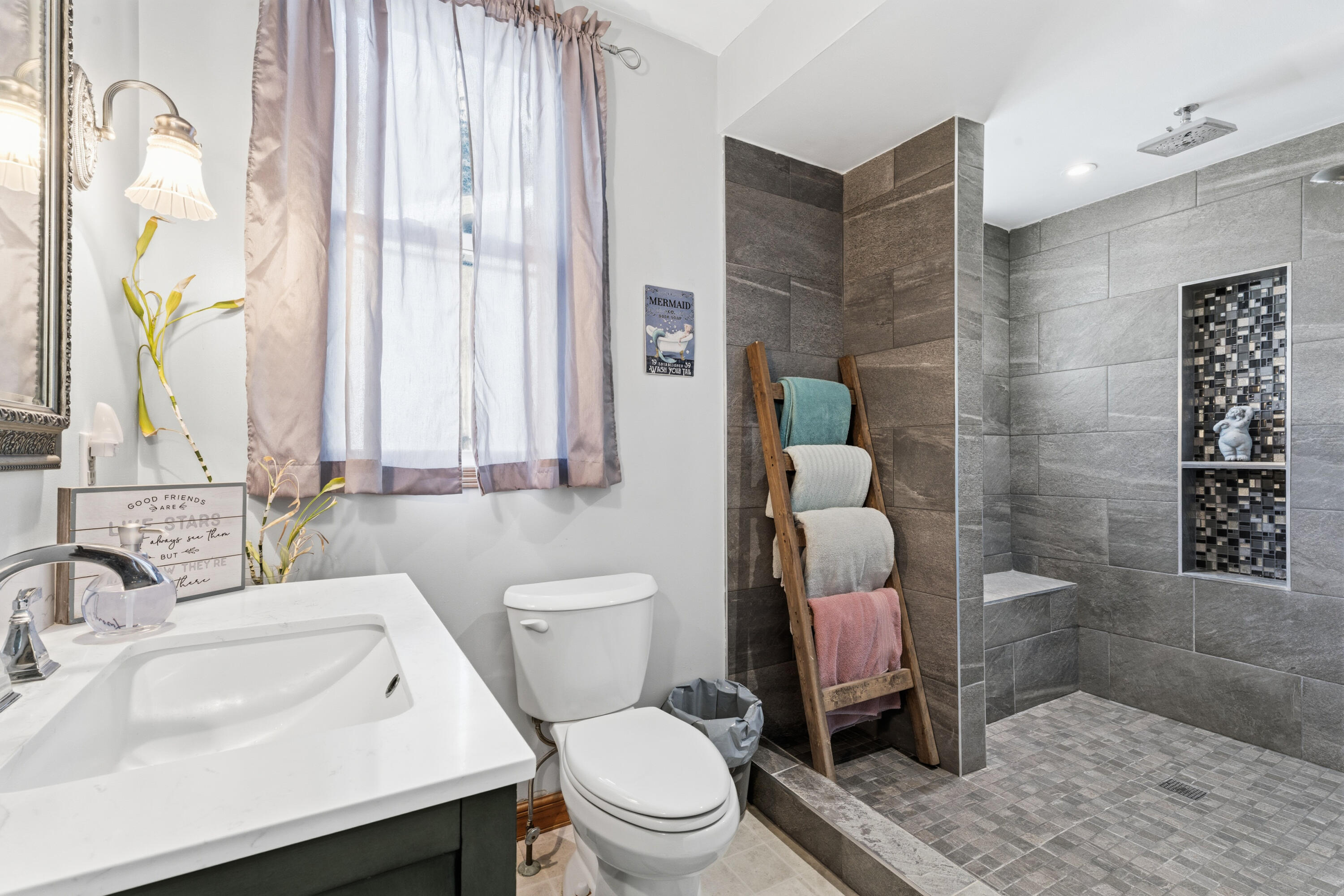 1122 Devonshire Street Hobart, IN 46342 - Photo 13 of 33 3000x2000