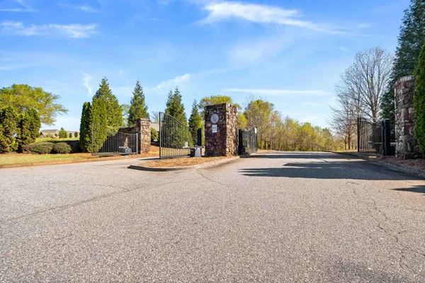 $474,900 | 424 Beryl Lane, Chesnee, SC 29323