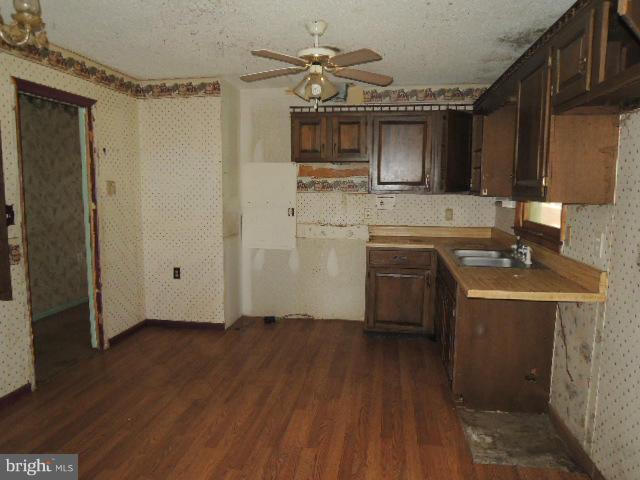 1669 Henshaw Road Inwood, WV 25428 - Photo 12 of 28 Kitchen