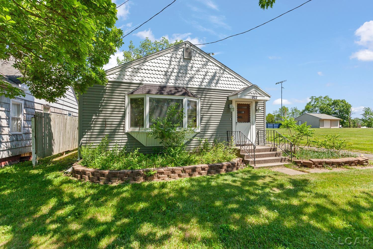 922 Addison Street Adrian, MI 49221 - Photo 22 of 33