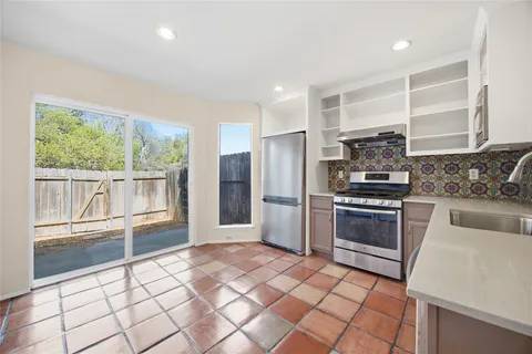 $214,900 | 1411 Gracy Farms Lane, Unit 52, Austin, TX 78758