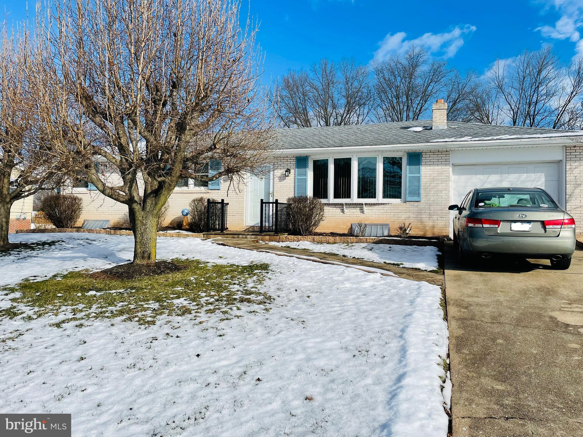 3521 Holly Road Dover, PA 17315 - Photo 2 of 20 Gallery Image 2