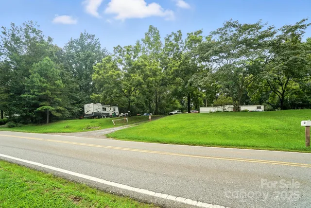 $285,000 | 450 Dixon School Road, Kings Mountain, NC 28086