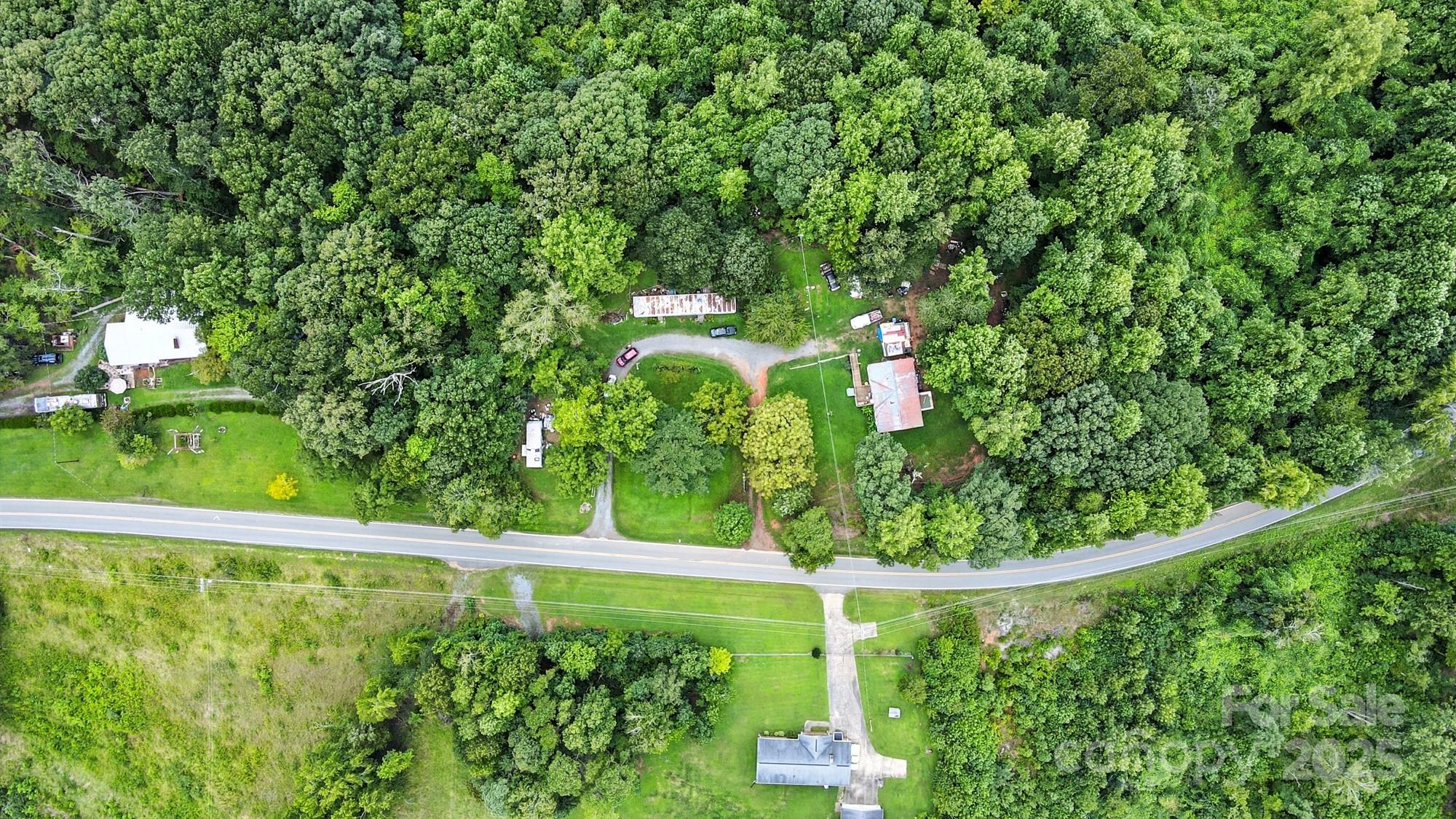 450 Dixon School Road Kings Mountain, NC 28086 - Photo 6 of 22 a view of a garden from a balcony