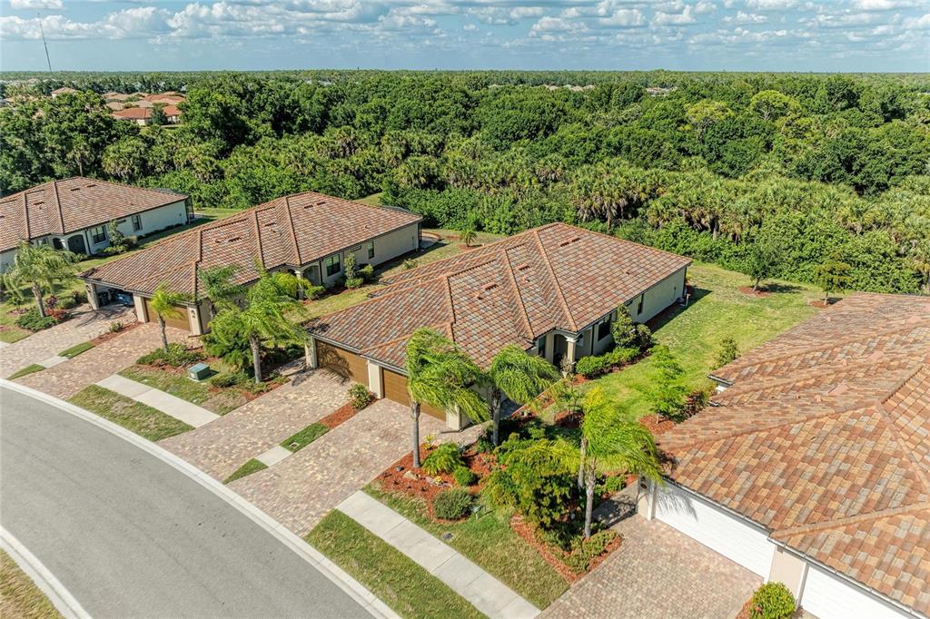 12265 Amica Loop Venice, FL 34293 - Photo 8 of 88