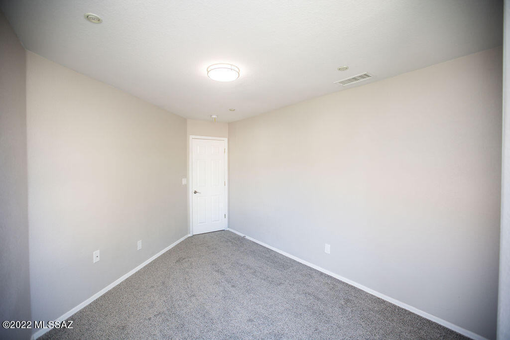 8714 North Frampton Place Tucson, AZ 85742 - Photo 7 of 46