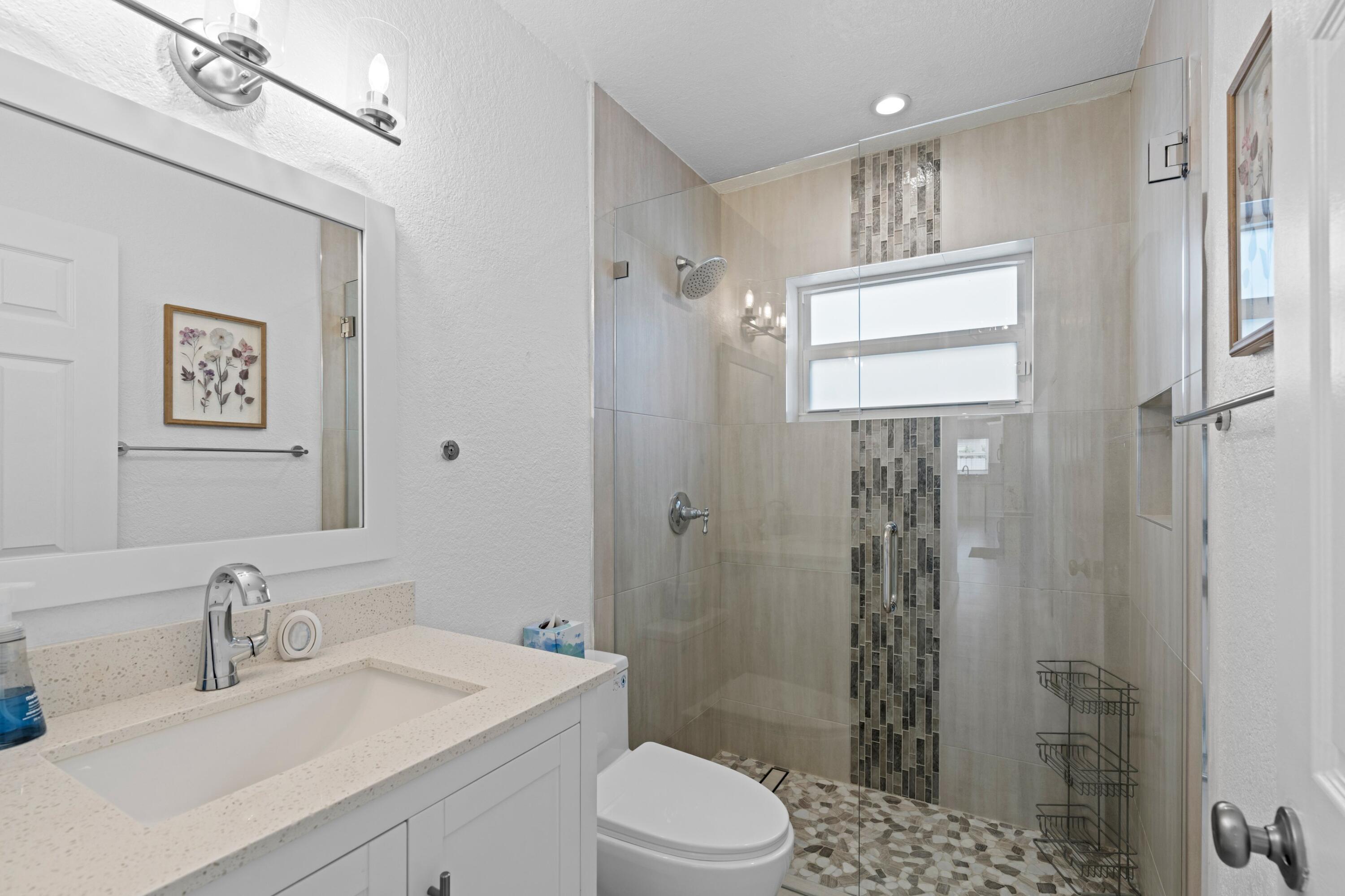 124 Oregon Lane Boca Raton, FL 33487 - Photo 16 of 39 Bath 2