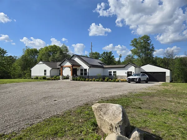 $724,900 | 4086 West Commerce Road, Milford, MI 48380