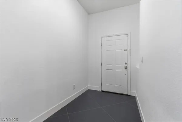 $2,995 | 9164 Whitekirk Place, Las Vegas, NV 89145