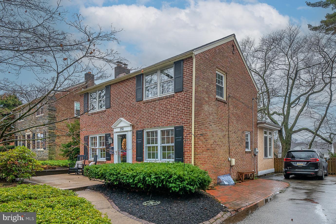 250 Harrogate Road Wynnewood, PA 19096 - Photo 3 of 36 Gallery Image 3