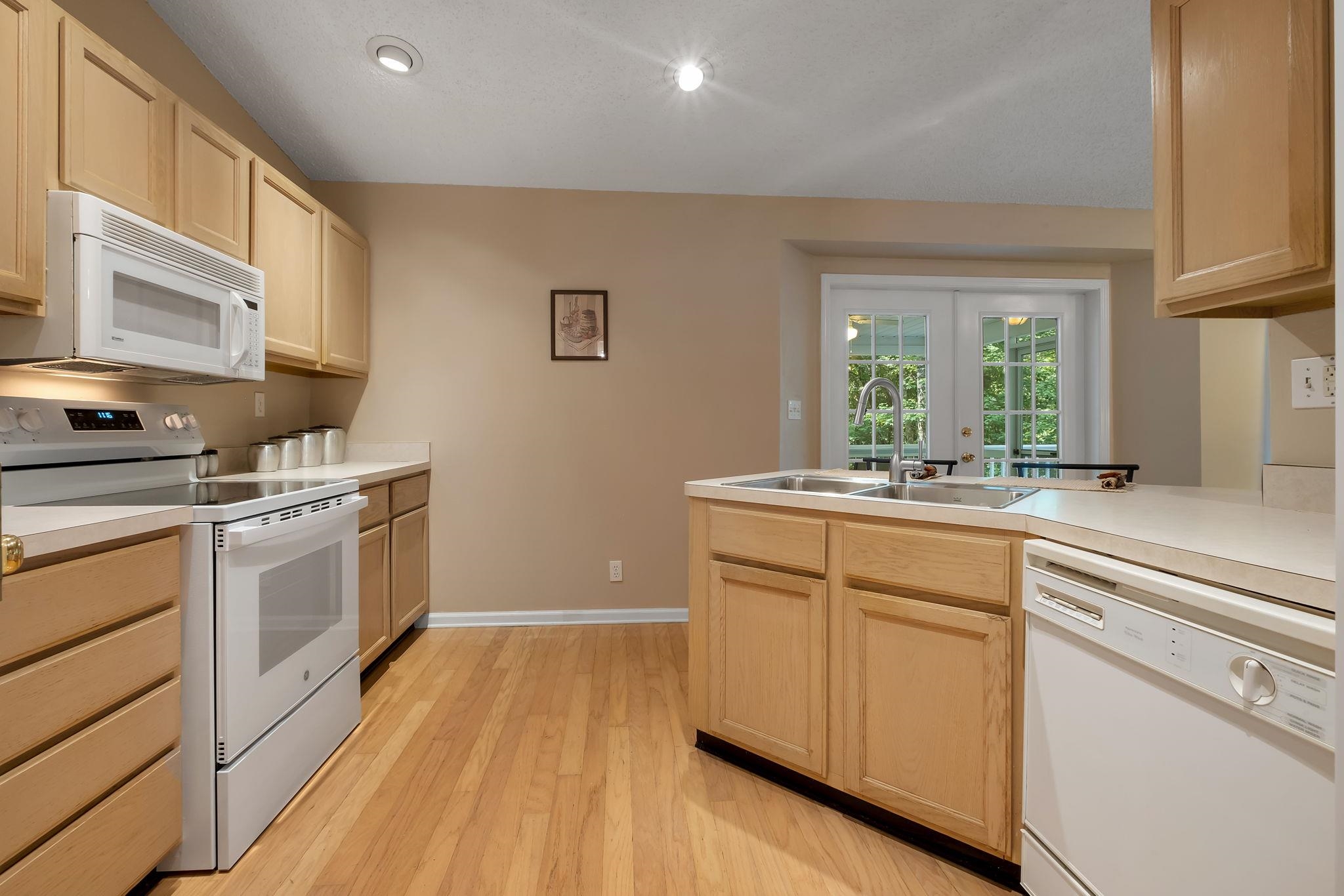 127 Meridian Hills Road Tallahassee, FL 32312 - Photo 7 of 33