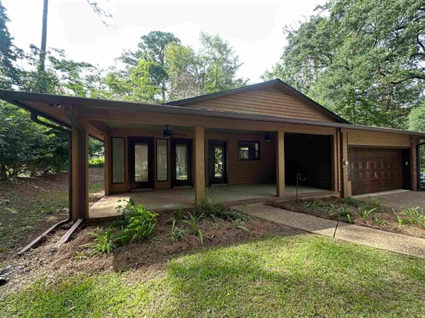 $520,000 | 405 Nottingham Court, Tallahassee, FL 32312