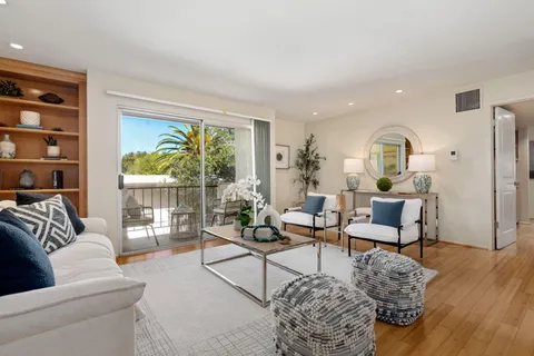 $945,000 | 1701 Anacapa Street, Unit 20, Santa Barbara, CA 93101