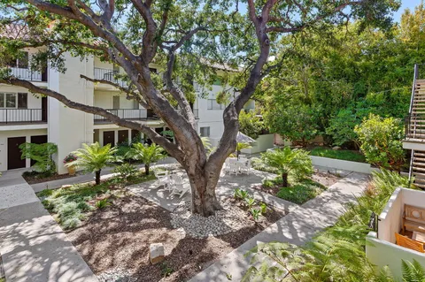 $945,000 | 1701 Anacapa Street, Unit 20, Santa Barbara, CA 93101