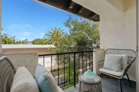 $945,000 | 1701 Anacapa Street, Unit 20, Santa Barbara, CA 93101