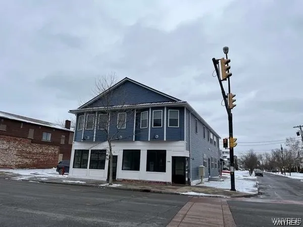 $1,300 | 1988 South Park Avenue, Buffalo, NY 14220