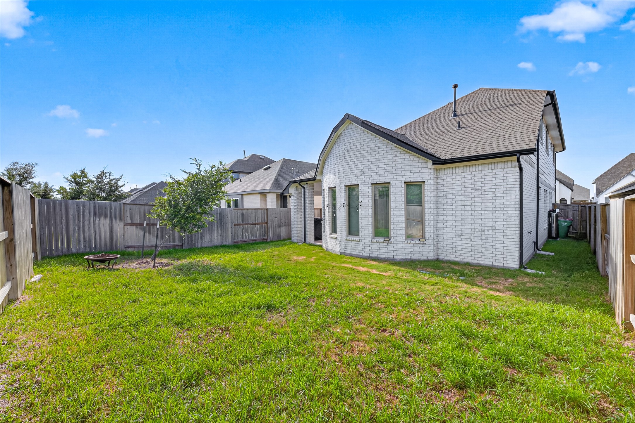 4134 KINSEY Street Rosharon, TX 77583 - Photo 22 of 37 Gallery Image 22