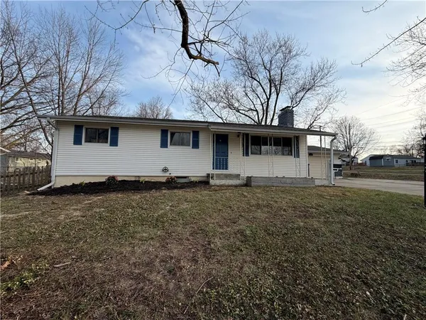 $249,000 | 1501 Northeast 67th Place, Gladstone, MO 64118