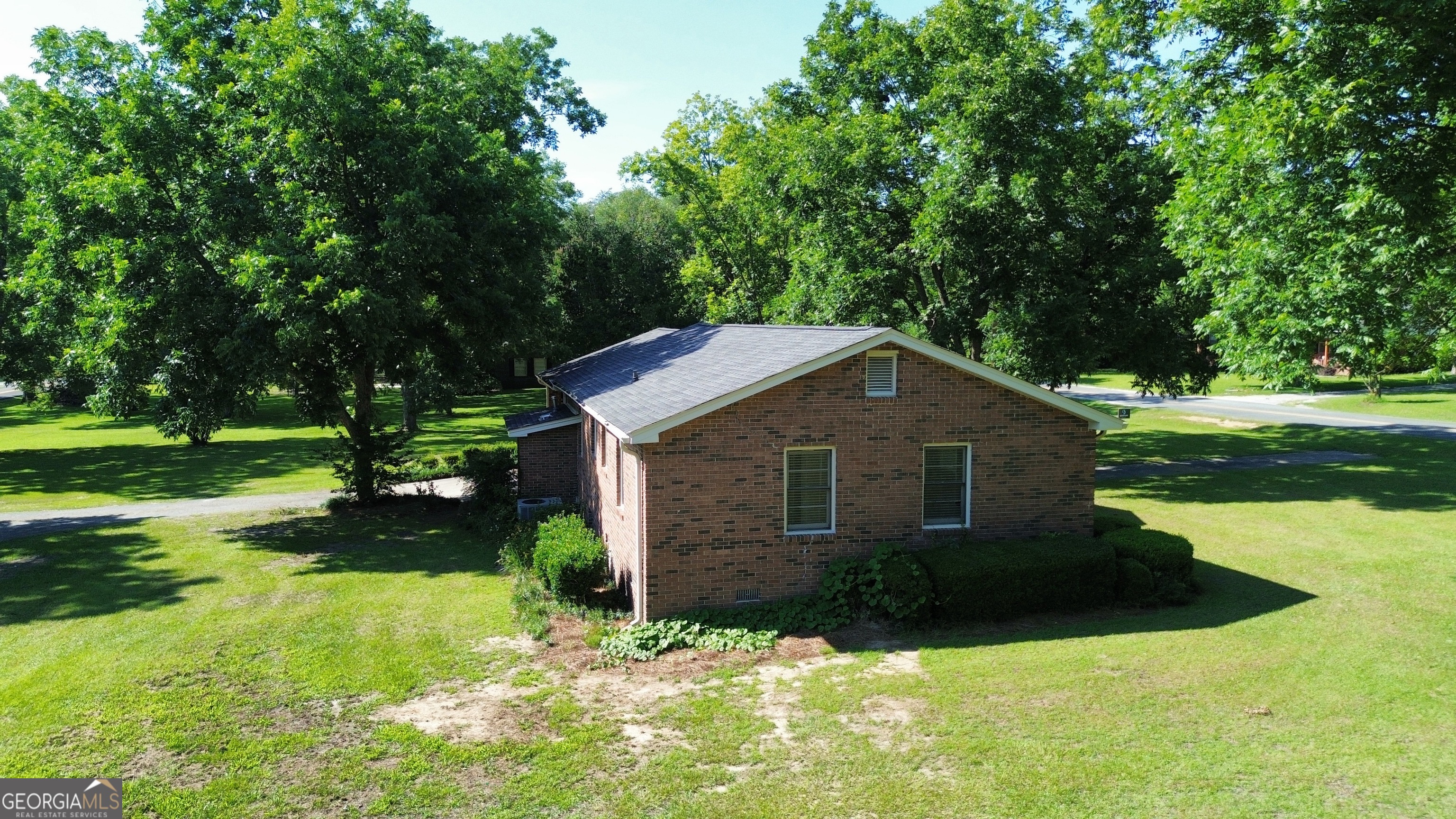 411 North Omega Street Dexter, GA 31019 - Photo 8 of 44