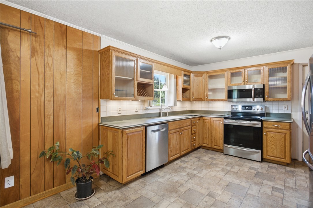 101 Mountain View Drive Walhalla, SC 29691 - Photo 8 of 37
